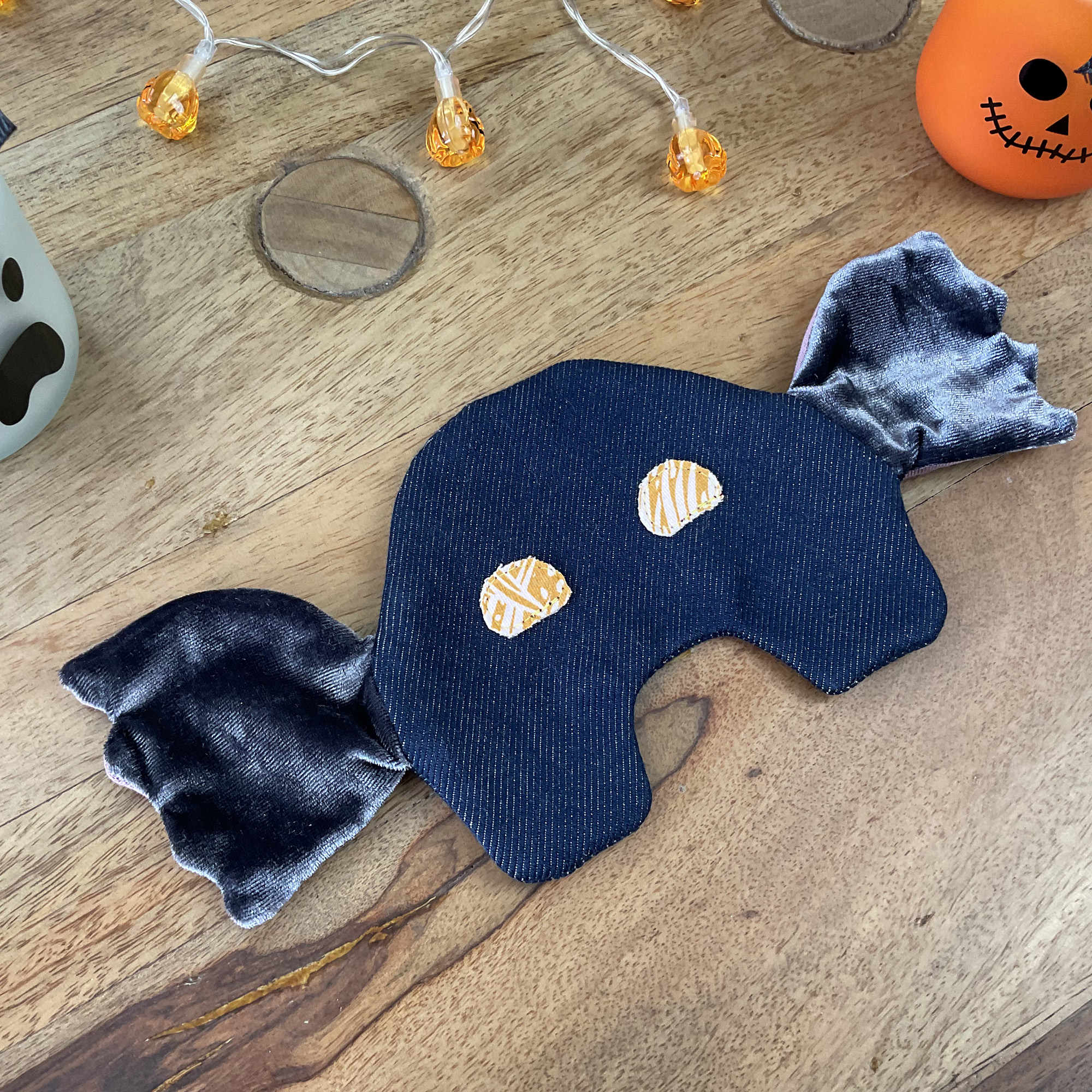 Doudou chauve-souris Halloween pour bébé, patron couture denim velours French Terry