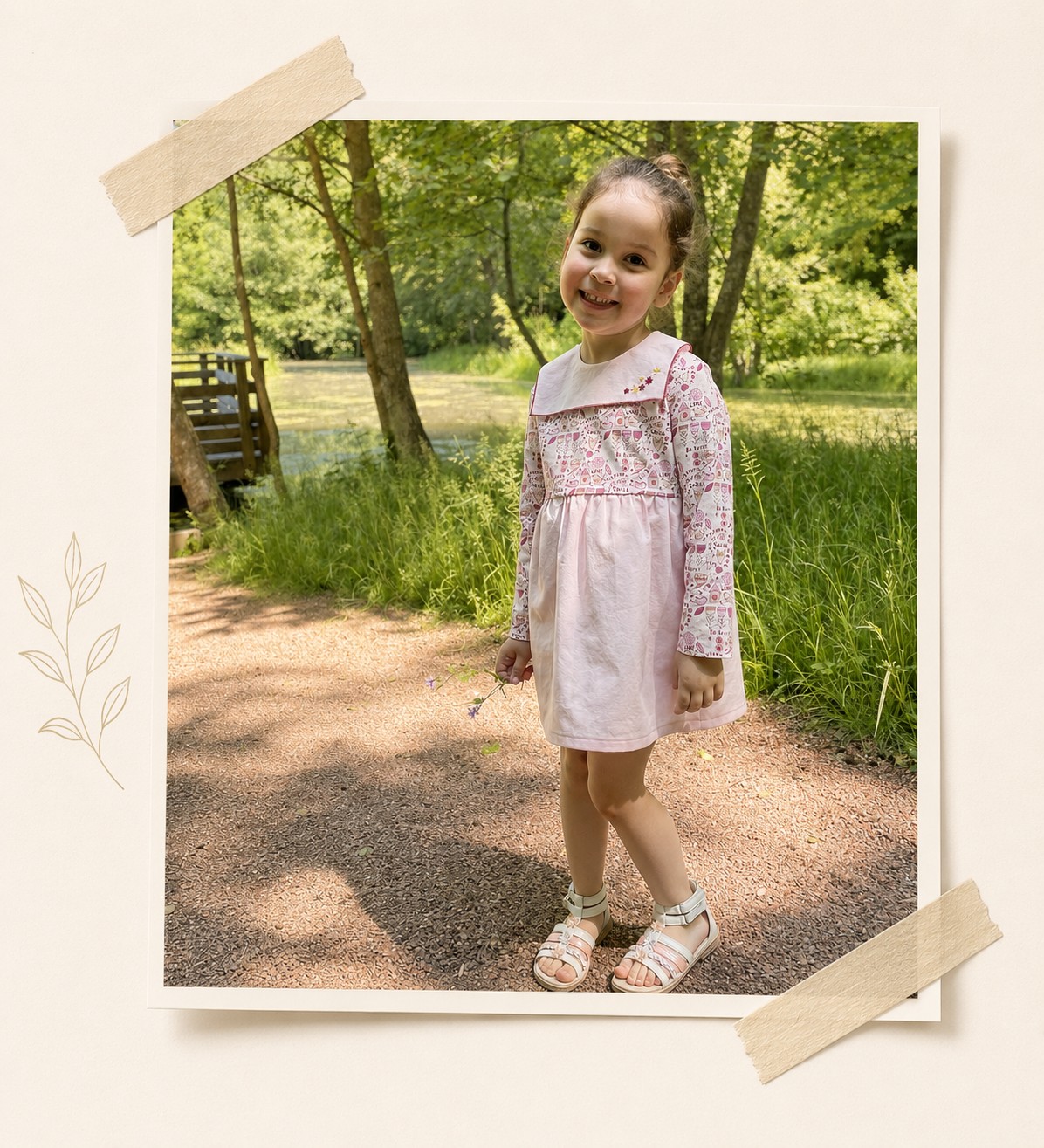 Robe enfant cousue main avec le patron de couture Elena