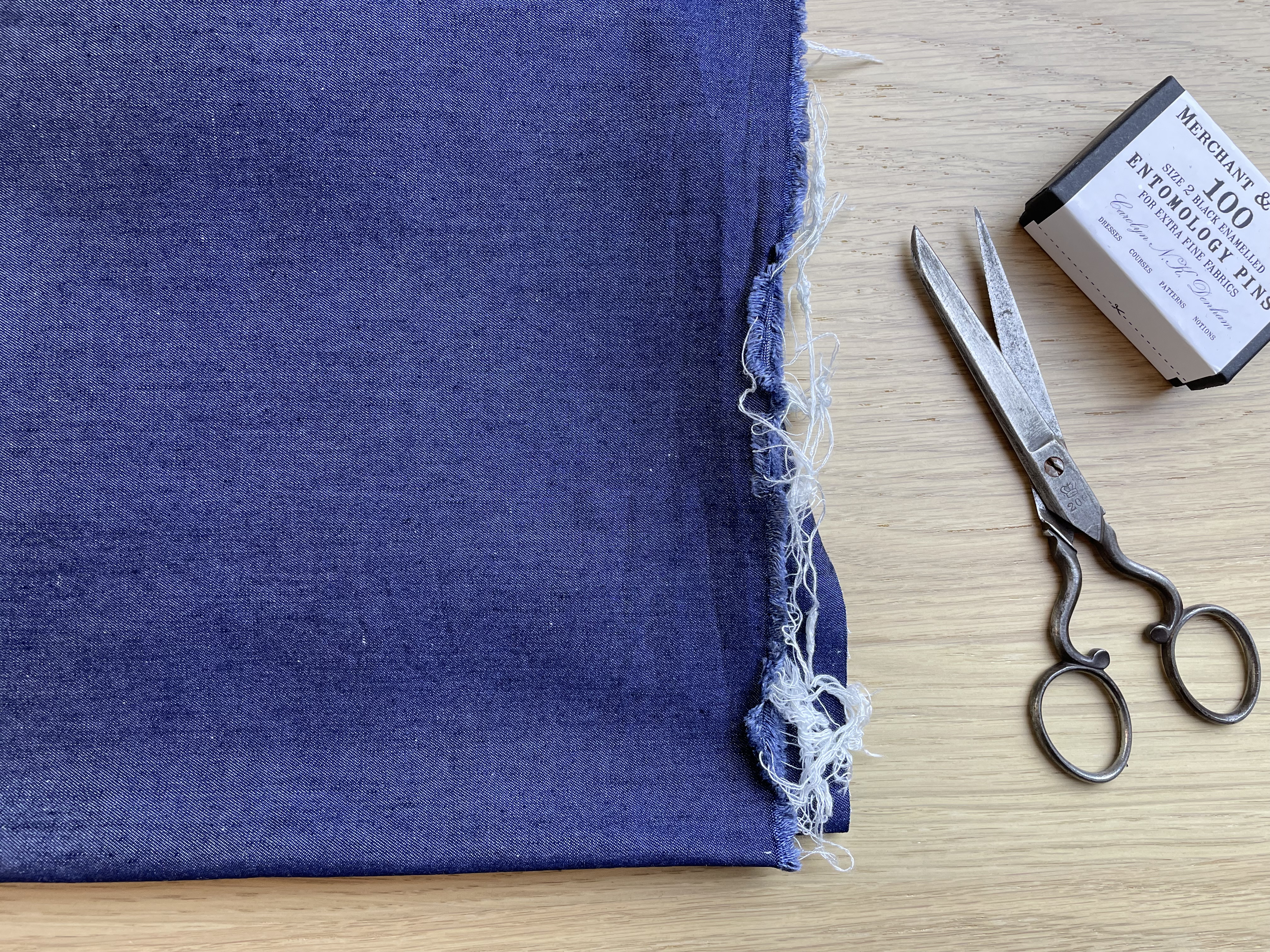 Tissu Tencel lyocell issu de l’eucalyptus, matière écologique à base de plantes pour la couture