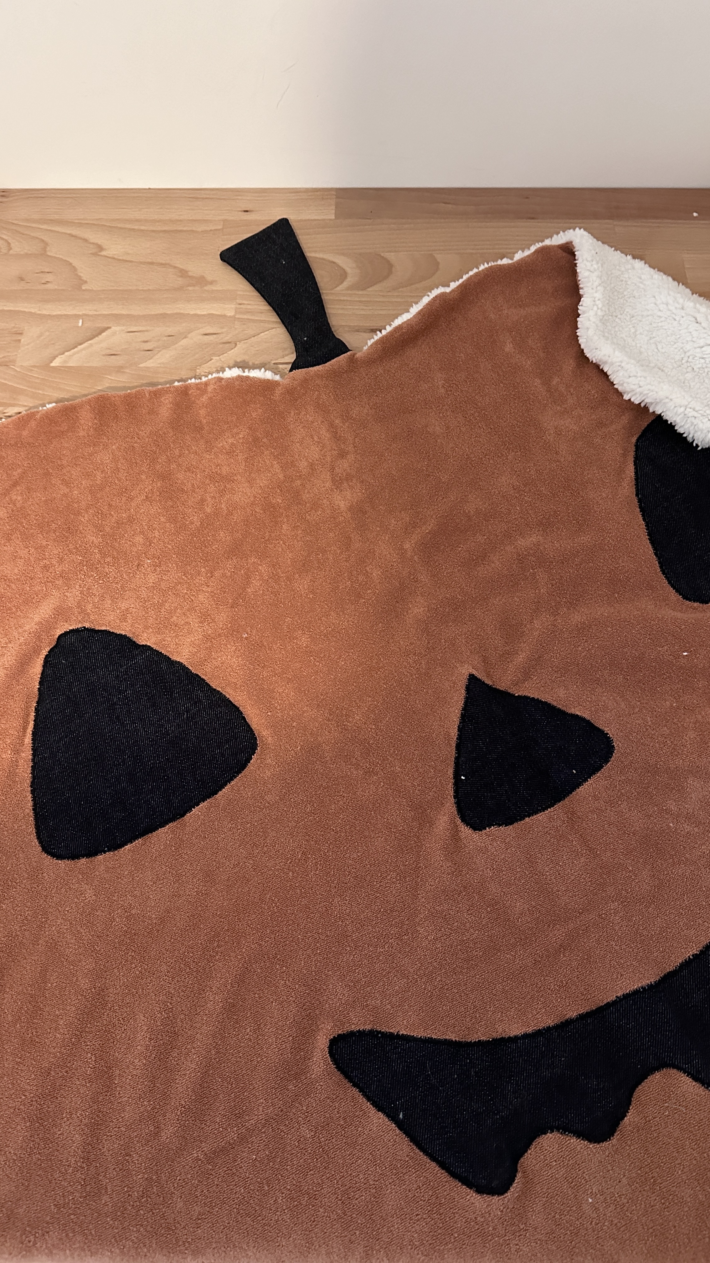 Version testeuse Julie @ateliersvila – couverture citrouille Halloween teintes naturelles